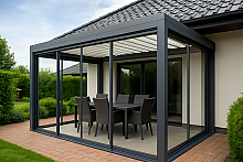 Beneficiile închiderii terasei cu sticlă securizată pentru confortul tău – soluții moderne și eficiente